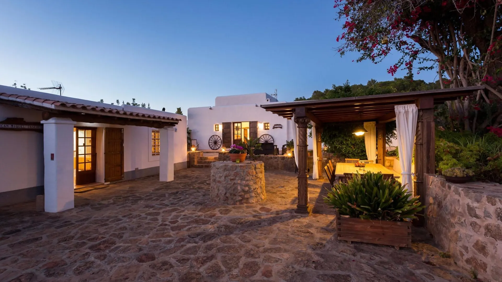 Villa Canseres Santa Eularia des Riu